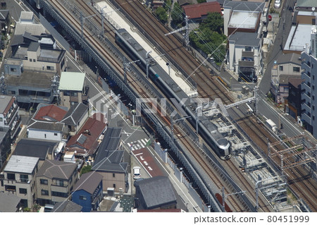 從東京晴空塔看：特快自由華嚴（3節車廂列車） 80451999