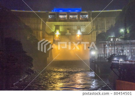 Amagase Dam underwater at night 80454501