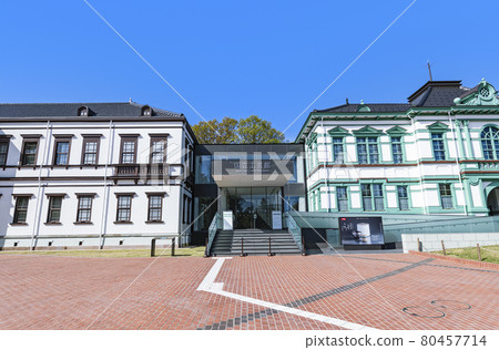 天氣晴朗的石川縣金澤市國立工藝博物館 80457714