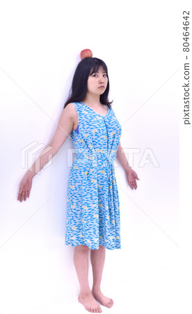 頭上有蘋果的女人 3 頭上有蘋果的女人 3 80464642
