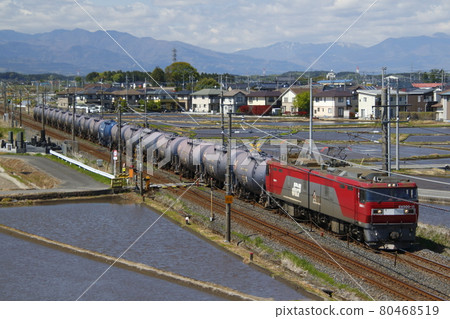 櫪木縣EH500拖曳貨運列車強風 80468519