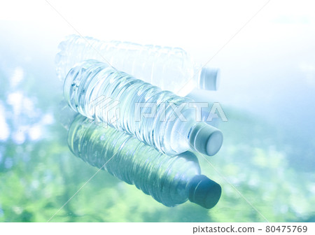 Water PET bottle Water PET bottle 80475769
