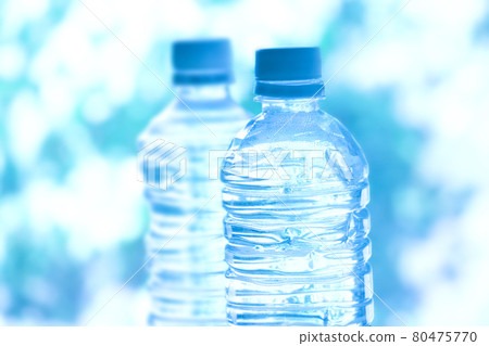 Water PET bottle Water PET bottle 80475770