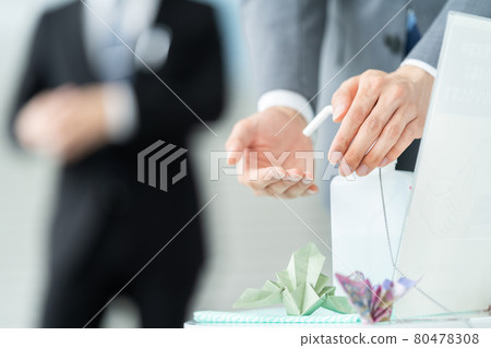 酒精消毒商人電暈 酒精消毒商人電暈 80478308