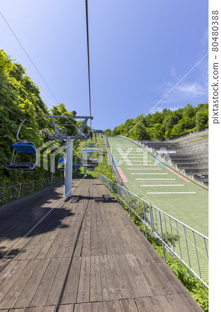 Okurayama Jump Stadium and unmanned lift, which are quiet due to the corona 80480388