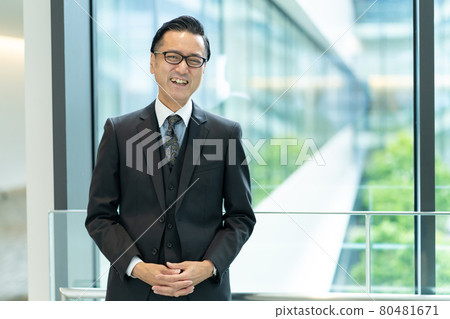 商人辦公室中間人拍攝合作：LINK FOREST 80481671