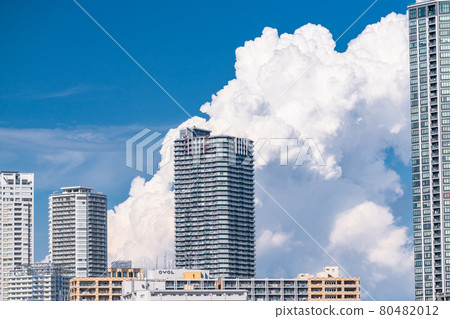 《Tokyo》 Tokyo Bay Area Tower Condominiums and Summer Sky 《Tokyo》 Tokyo Bay Area Tower Condominiums and Summer Sky 80482012