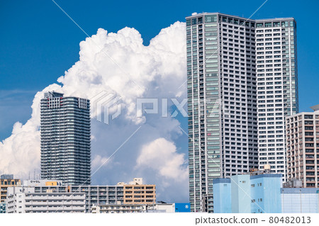 《Tokyo》 Tokyo Bay Area Tower Condominiums and Summer Sky 《Tokyo》 Tokyo Bay Area Tower Condominiums and Summer Sky 80482013