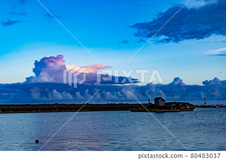 颱風日倉島 80483037