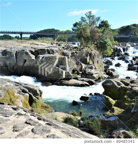 鹿兒島縣伊佐市曾木瀑布周邊景色 80485341