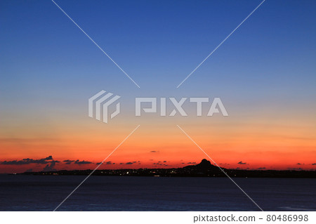 伊江島（沖繩）的夜景 80486998
