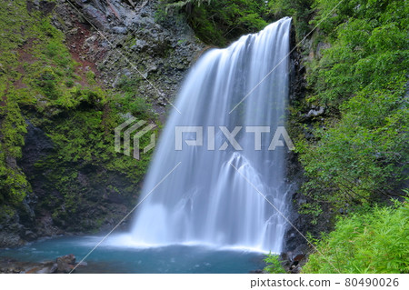 Zengorono Falls，長野縣松本市Azumi Suzuran乘鞍高原古野川上的三座乘野瀑布之一 80490026
