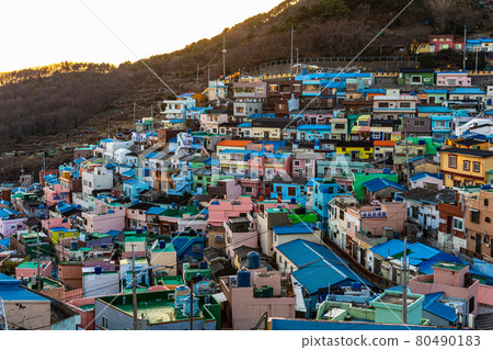 多彩甘川文化村 80490183