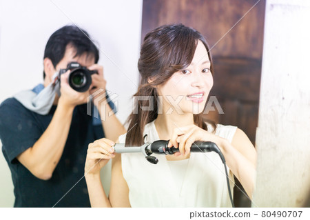 Young woman taking a beauty ad shoot 80490707