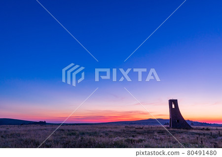 （長野縣）Utsukushigahara高原美容塔黎明 80491480