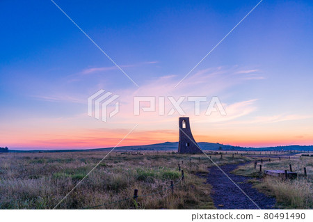 （長野縣）Utsukushigahara高原美容塔黎明 80491490