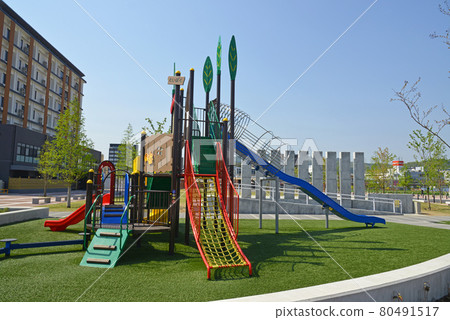 [Kyoto] JR Sagano Line, Kameoka Station North Exit, Kamekita Sanga Square Park, Relax and play 80491517
