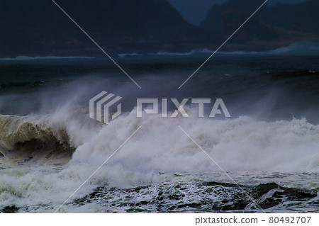 Keelung, Yehliu, Hailang, Typhoon Keelung, Yehliu, Hailang, Typhoon 80492707