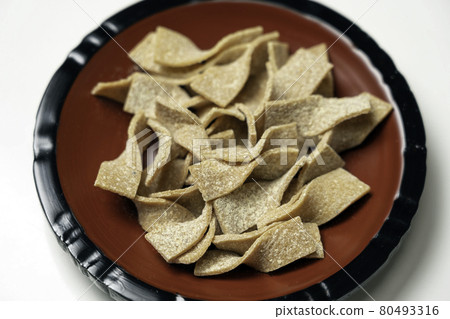 福井縣小野市的當地糕點“Kenkera” 80493316