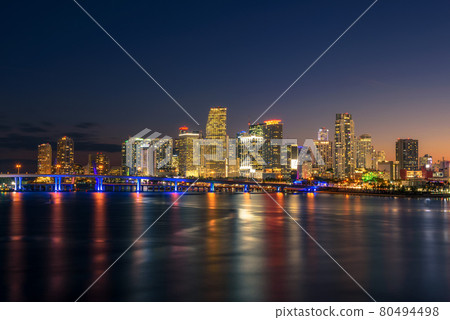 Downtown Miami Skyline and Biscayne Bay at night 80494498