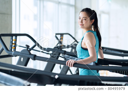 Fitness sports gym running training exercise 80495979