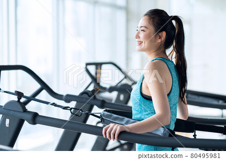 健身運動健身房跑步訓練運動 80495981