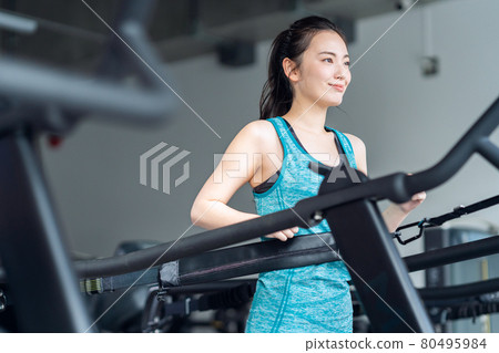 健身運動健身房跑步訓練運動 80495984
