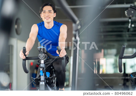 Fitness sports gym training exercise 80496062
