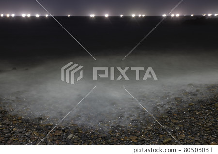 濟州島 Mongdol 和 Aljakji 海灘夜景 濟州島 Mongdol 和 Aljakji 海灘夜景 80503031