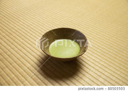 Beautiful pale green and finely foamed matcha Beautiful pale green and finely foamed matcha 80503503