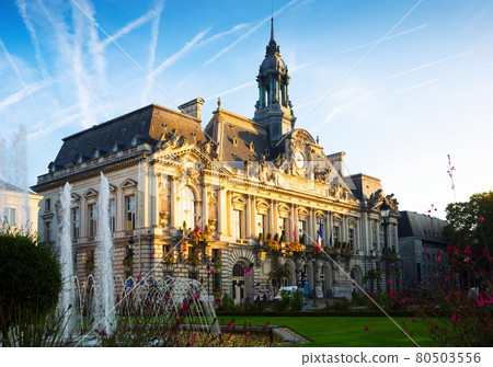 Tours Town Hall in morning 80503556