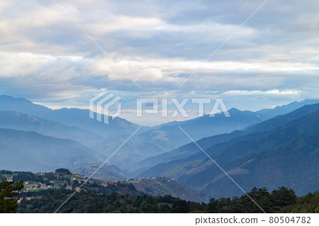 Rural landscape saw from Wuling Farm 80504782