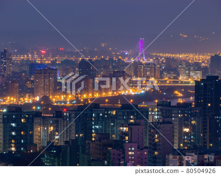 Sunset high angle view of the Jingmei area Sunset high angle view of the Jingmei area 80504926