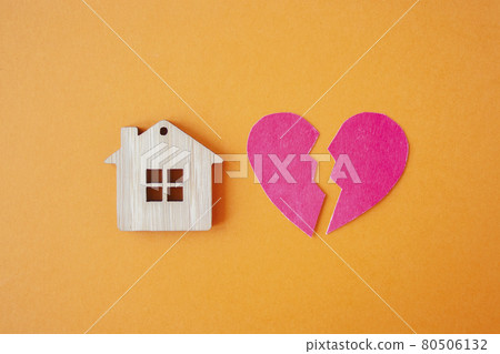 Divorce, division of property, poverty and no money concept Divorce, division of property, poverty and no money concept 80506132