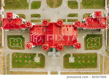 Summer Kossovsky Castle in Belarus.Puslovsky Palace 80507906