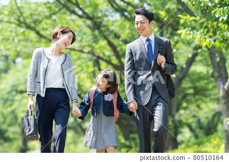 家庭入學儀式小學生 80510164