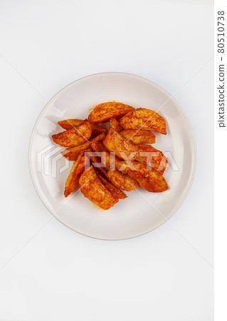 Roated Potatoes On A Plate 80510738
