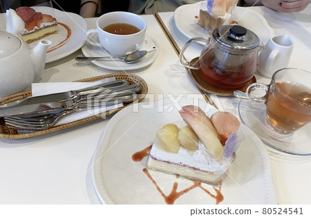 桃餡餅和時尚下午茶時間 桃餡餅和時尚下午茶時間 80524541