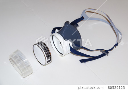 Gas mask components (main body and absorption can) Gas mask components (main body and absorption can) 80529123
