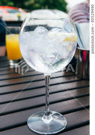 Gin and tonic with ice in the pub Gin and tonic with ice in the pub 80529490