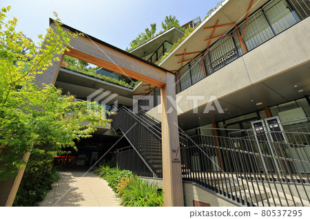 Tokyo with Harajuku WITH HARAJUKU Tokyo with Harajuku WITH HARAJUKU 80537295