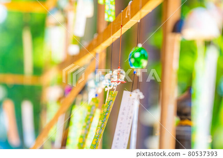 [Summer material] Wind chimes at Hotaka Shrine [Nagano Prefecture] 80537393