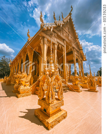 Wat Paknam Jolo in Chachoengsao, thailand Wat Paknam Jolo in Chachoengsao, thailand 80539283