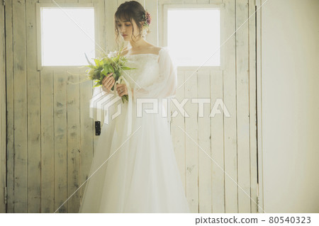 新娘形象 80540323