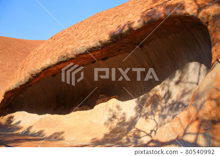 烏魯魯艾爾斯岩洞(澳大利亞) 烏魯魯艾爾斯岩洞(澳大利亞) 80540992