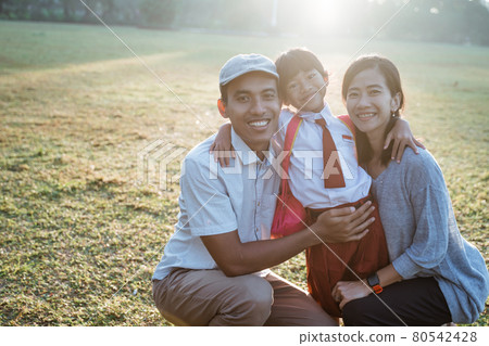 family asian with their primary school student kid family asian with their primary school student kid 80542428