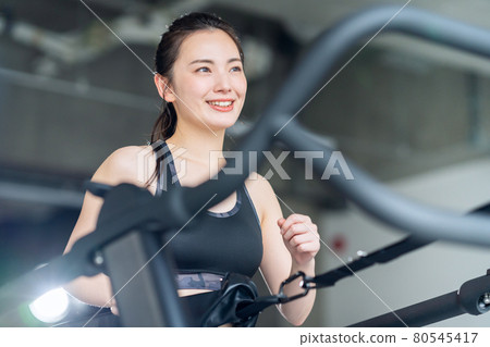 健身運動健身房訓練鍛煉 80545417