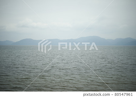 Promenade from the campsite Lake Lakeside Mountain 80547961