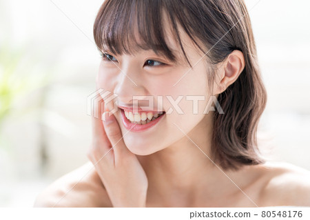 Late teens girls beauty 80548176