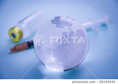 Syringe and globe Syringe and globe 80549440